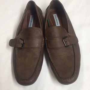 Brown Savannah Harbor Loafers.